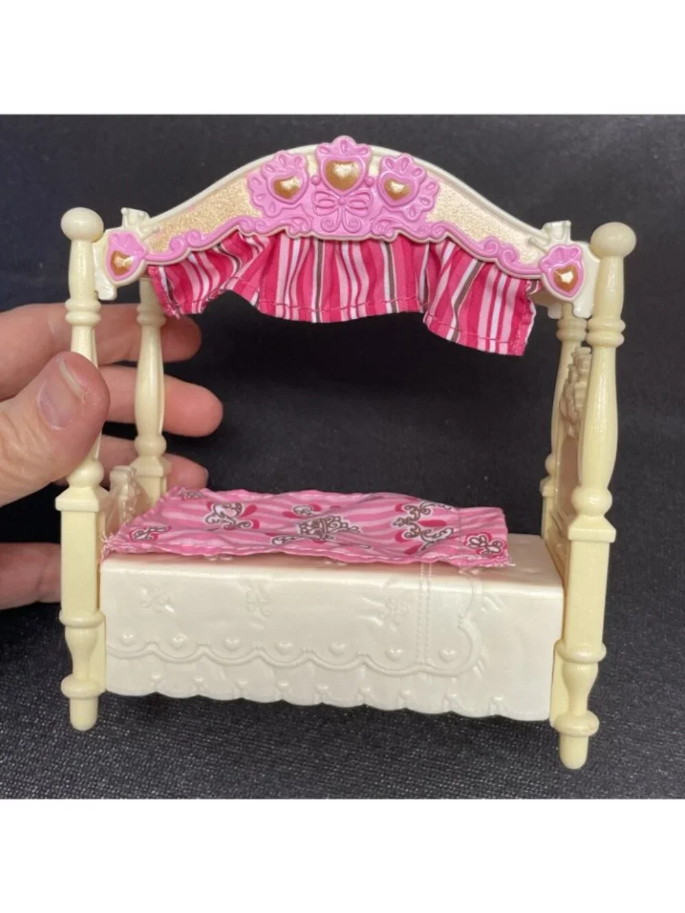 Canopy Bed Loving Family Furniture Girls Bedroom Fisher Price 2009 Pink